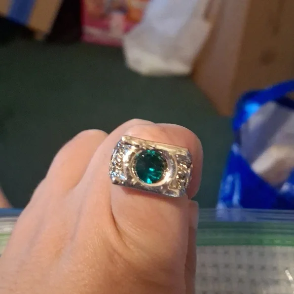 Green Lantern ring size 10 Bold Costume - Picture 1 of 3